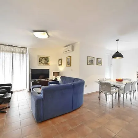 Apartment Doverska *